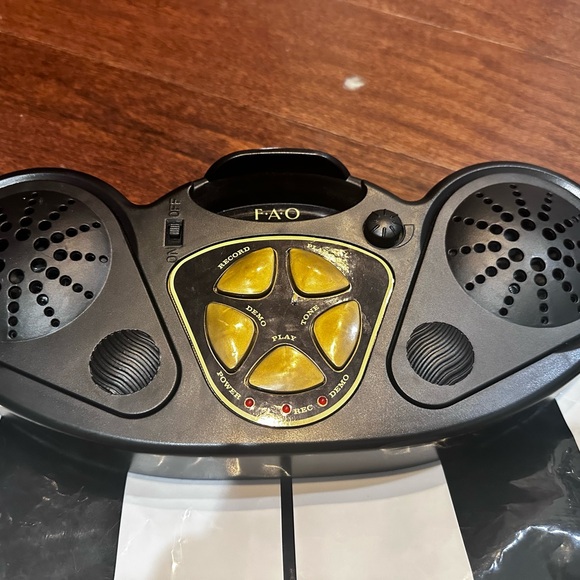 FAO Schwartz StepOn Touch Feet Piano Dance Mat Battery Operated - Picture 2 of 4